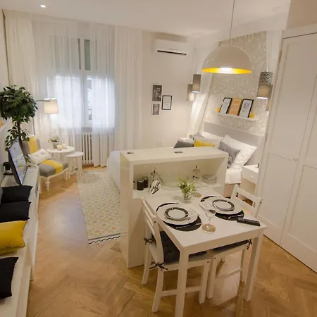 Apartamento Stil Belgrado